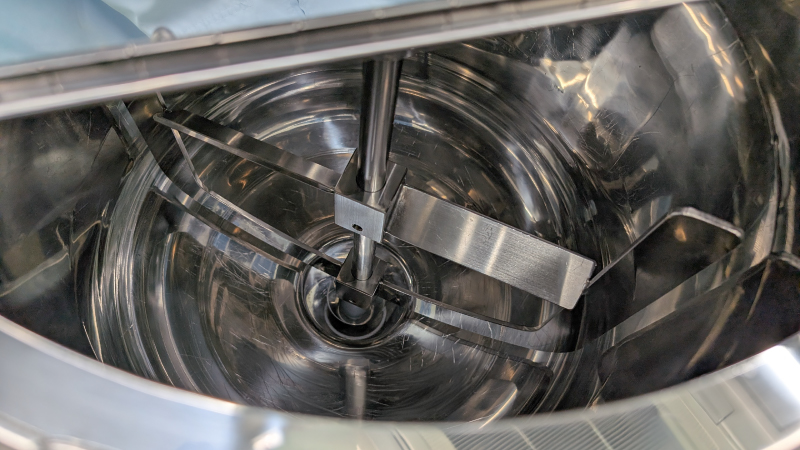 Anchor-type mixer