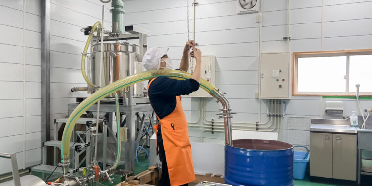 Honey production line installation