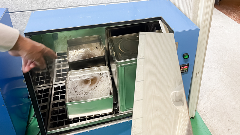 The previous hot-air circulation honey melter