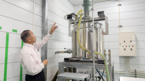 250L temperature-controlled mixing tank