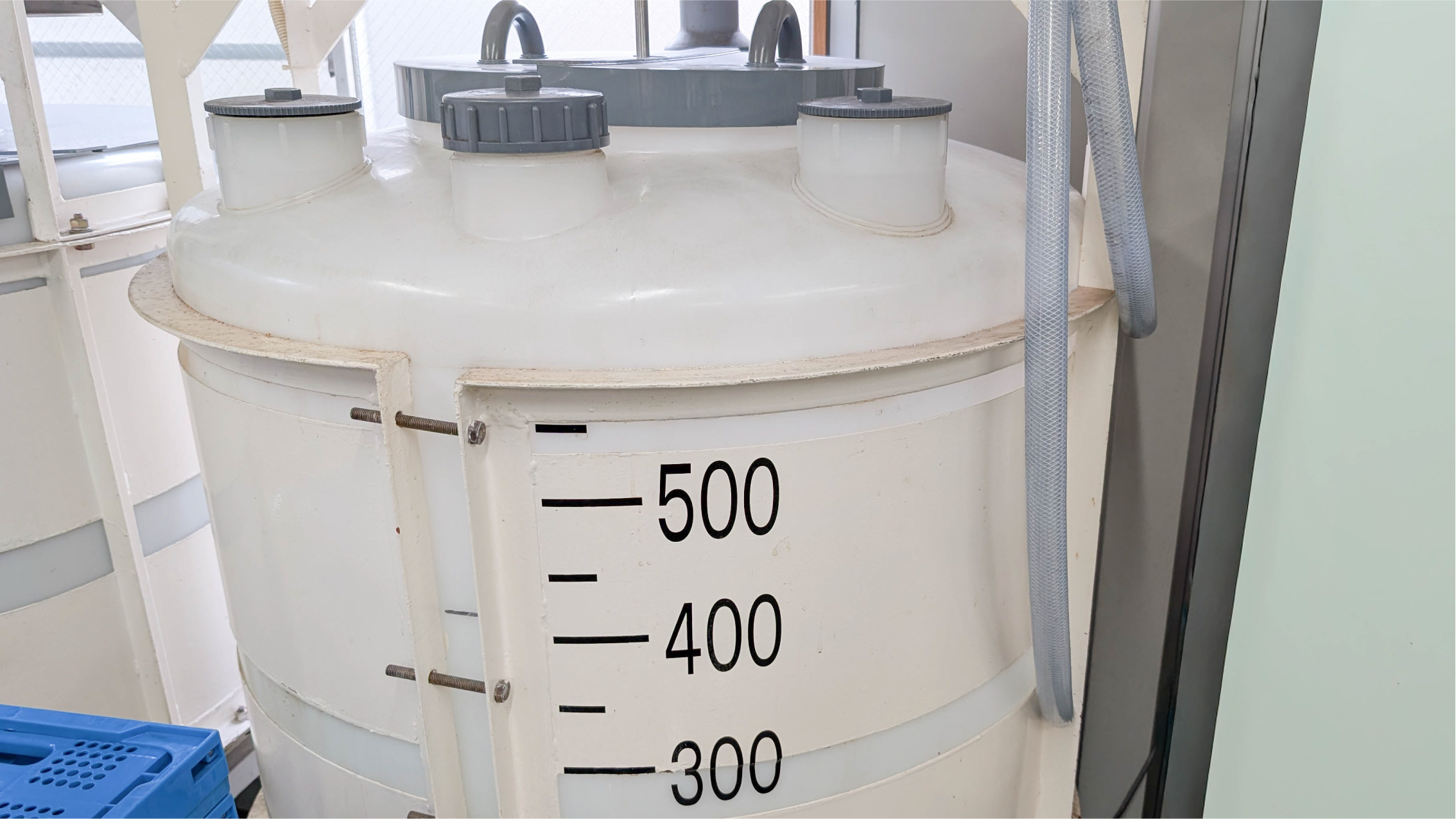 The previous resin tank, same 500L capacity